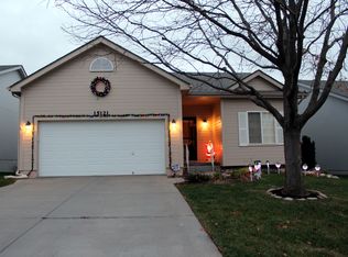 15121 Camden Ave, Omaha, NE 68116