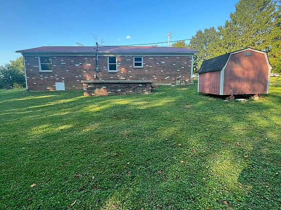 3rd image of 209 S McFadden Ln