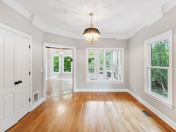5th image of 1523 Kensington Dr