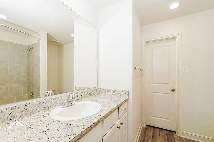 2806 Praline Ferry — Photo 13