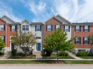 217 Comstock Dr, Elgin, IL 60123