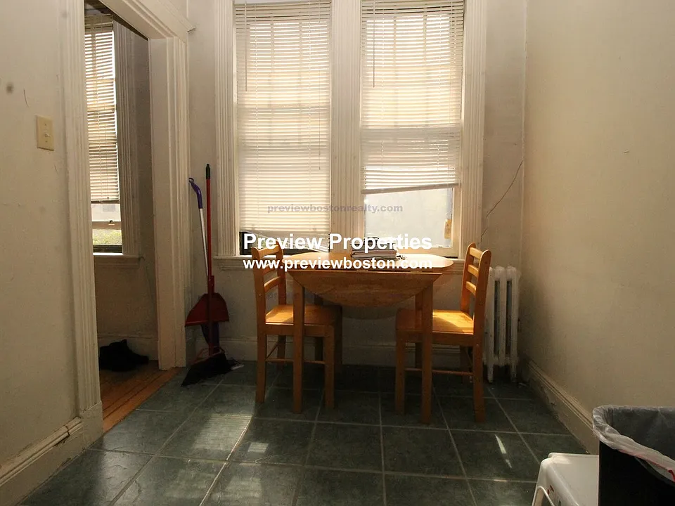 28 Sidlaw Rd #14P