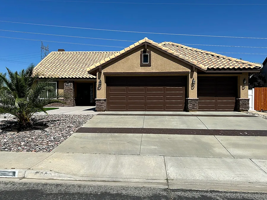 3 bed, 1651 sqft, $2,510 — Photo 3
