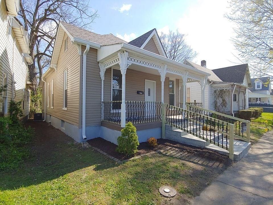 1st image of 439 W Franklin St