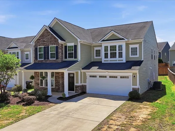 220 Waters Run Ln, Simpsonville, SC 29681