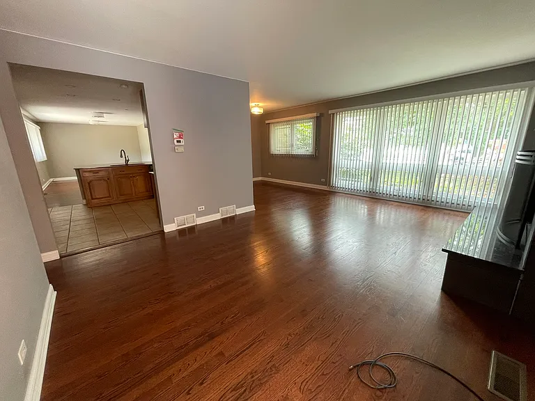 2241 Lee St — Photo 41