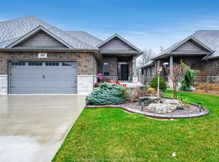 33 Robin Ct, Kingsville, ON