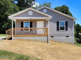 6710 Kern Rd, Knoxville, TN 37918