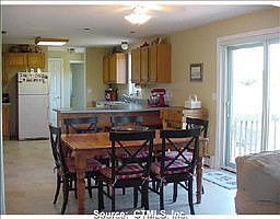 2nd image of 6 Indian Hill Dr