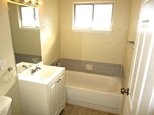 2nd image of 5619 McKinley Ave