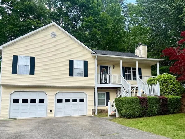 1043 Foxhollow Trl, Canton, GA 30115