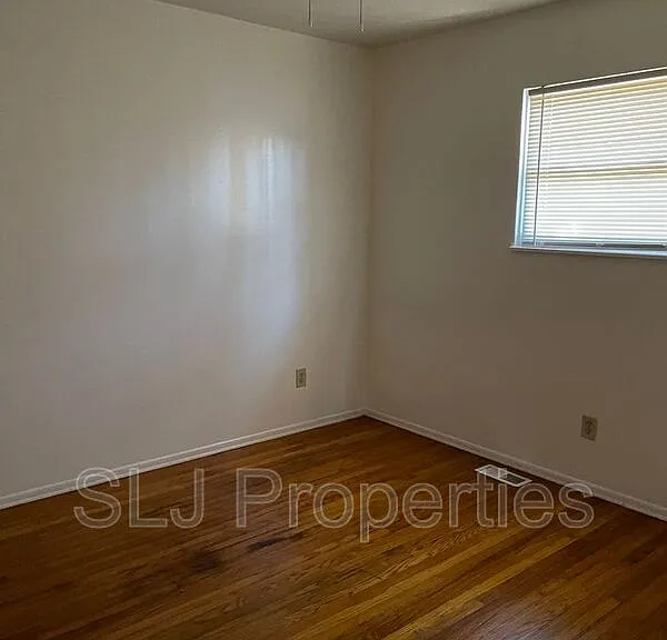 9913 Lochwick Way — Photo 10