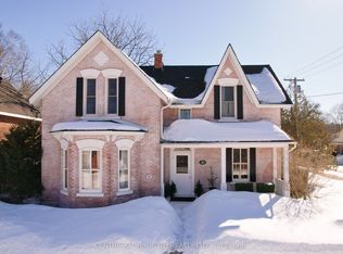 90 Cumberland St, Barrie, ON L4N 2P7