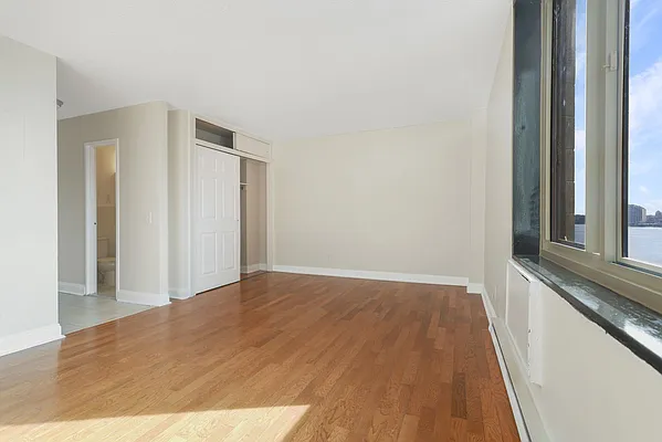 Rented by Iryna Ferenets, LREB | media 8