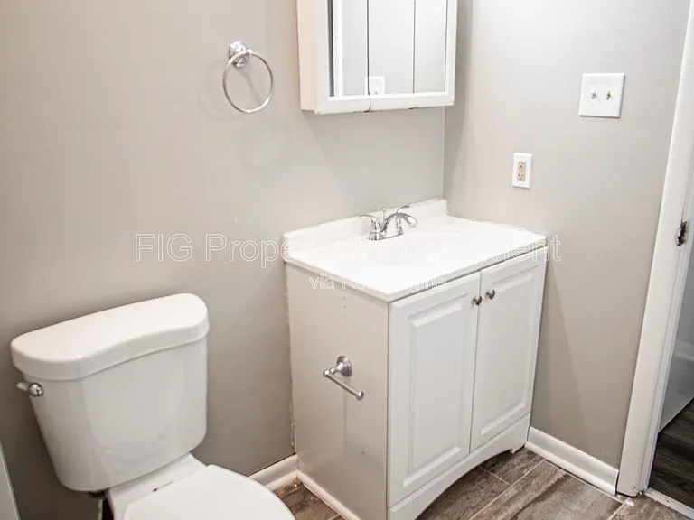 129 Hillcrest Dr #8 — Photo 8