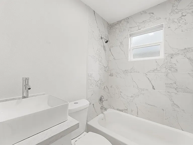 4630 Clover St — Photo 19