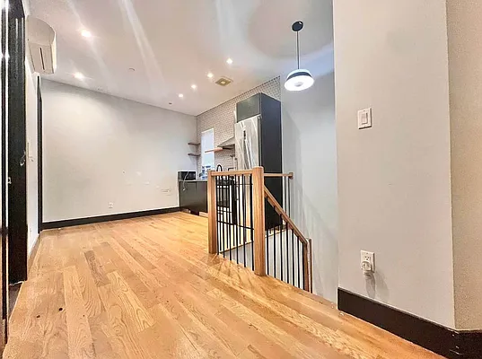 Rented by ERNY LLC | media 2