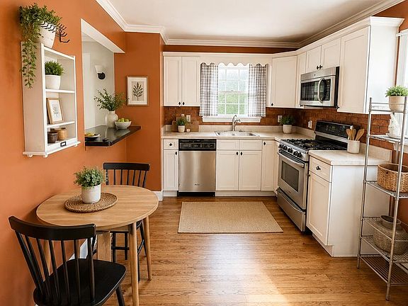 3rd image of 511 Locust Avenue