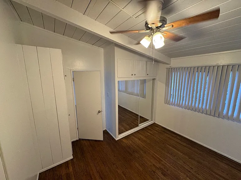 5415 West San Vicente — Photo 10