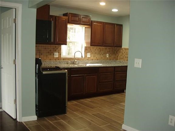 4th image of 4622 Haskell Ave
