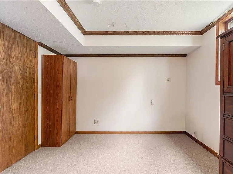 4930 Zealand Ave N — Photo 7