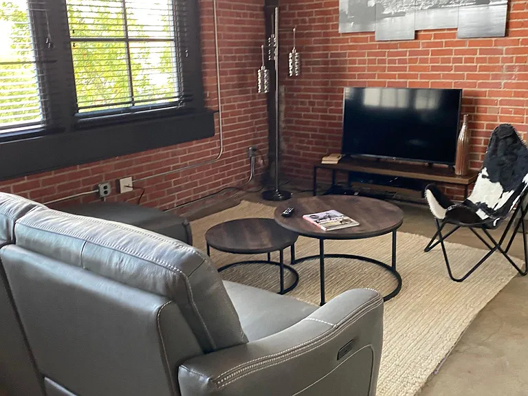 28 Monroe St #301 — Photo 8