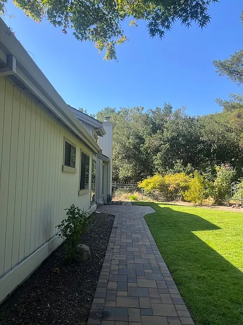 3 bed, 2.5 bath, 2666 sqft, $5,300 — Photo 4