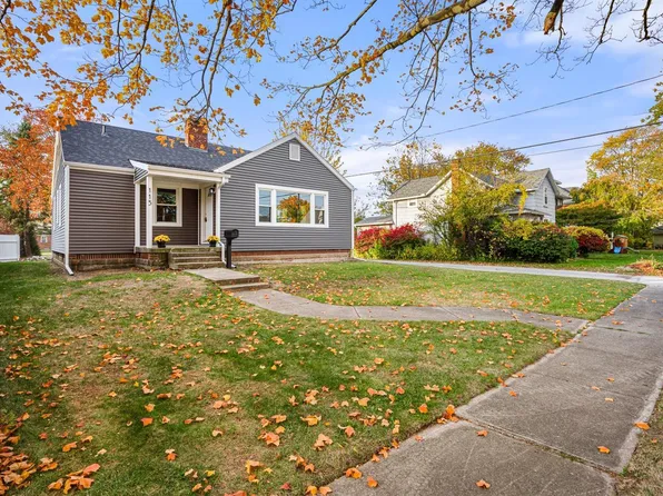 115 W Washington St, Oak Harbor, OH 43449