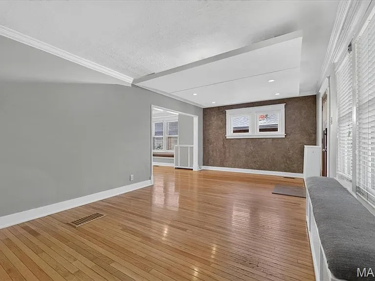 7122 Nashville Ave — Photo 12