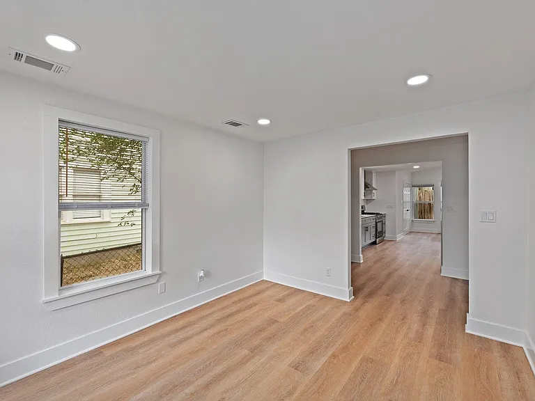 2208 Santa Rita St — Photo 5