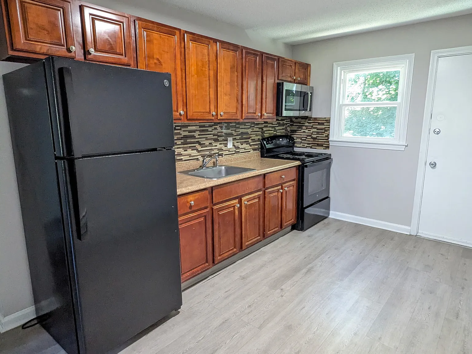 2 bed, $1,495 — Photo 1