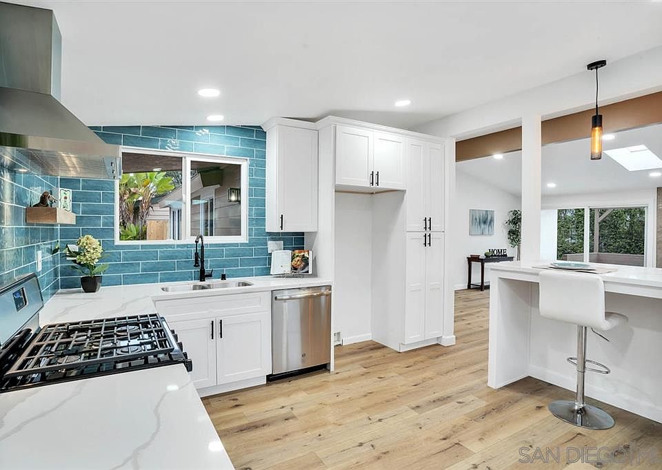 1st image of 2547 Moonstone Dr
