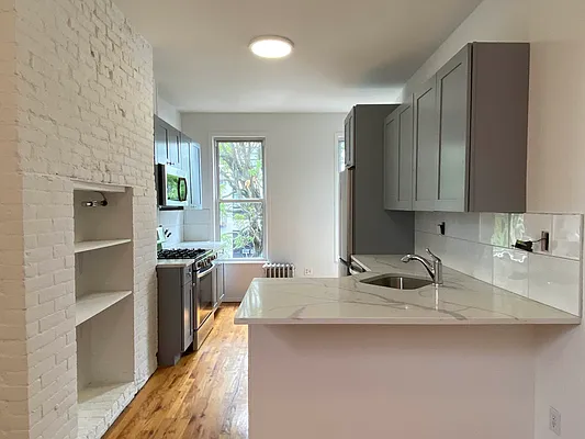 Rented by TheRealEstateCompany.com LLC | media 3