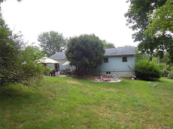 stunning spacious backyard