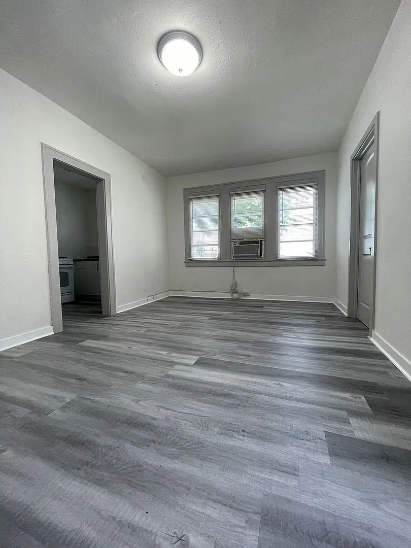 1011 Apartments — Photo 4