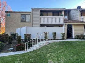 95 Country Mile Rd, Pomona, CA