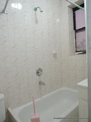 Rented by Bohemia Realty Group | media 18