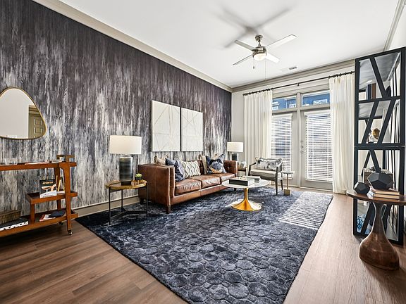 2nd image of 2601 Noblewood Cir #2-2425