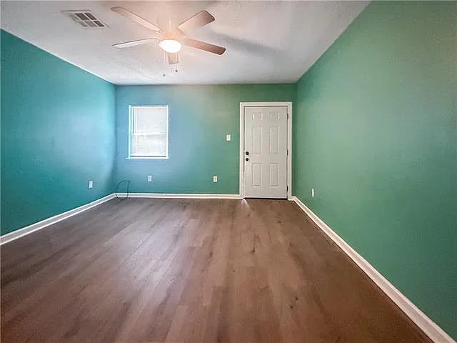 3 bed, 2.0 bath, 1025 sqft, $1,500 — Photo 4
