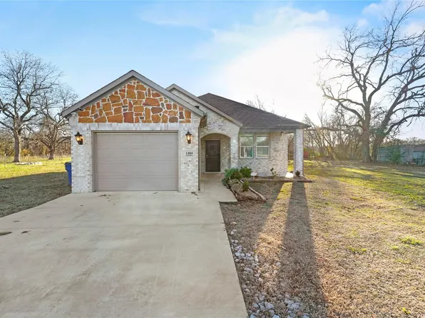1404 Dr Martin Luther King Jr Blvd #1, Waxahachie, TX 75165