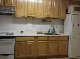 5338 63rd St, Maspeth, NY 11378