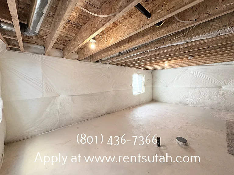 647 W Raintree Ln — Photo 41