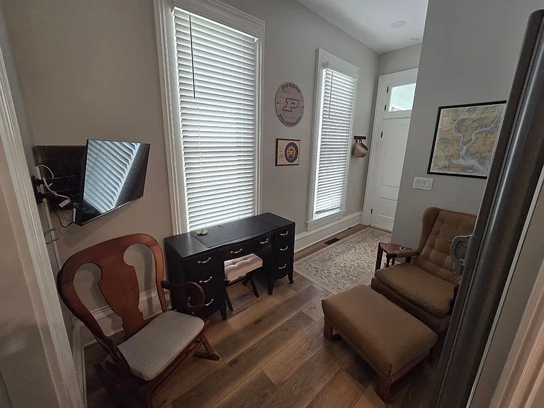 110 S 9th St #1 — Photo 28