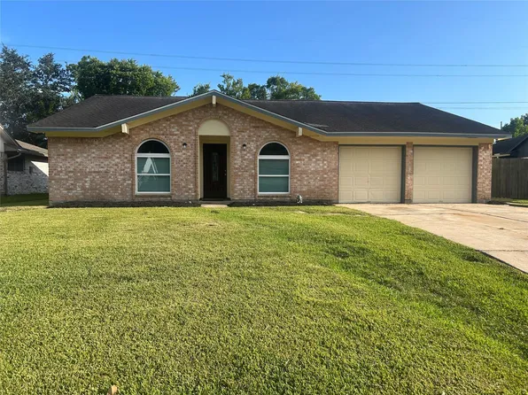 2305 Kingsway Dr, League City, TX 77573