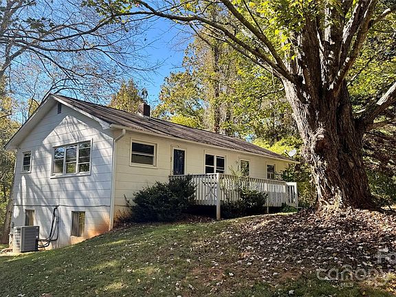 4th image of 23 Duck Dr