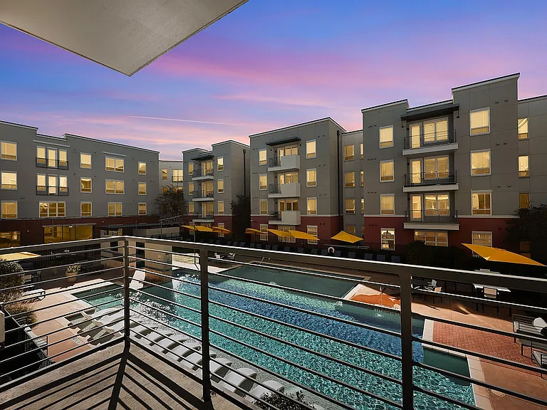 LIV+ Arlington — Photo 11