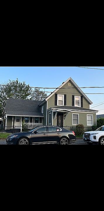 2nd image of 7 Dorchester St