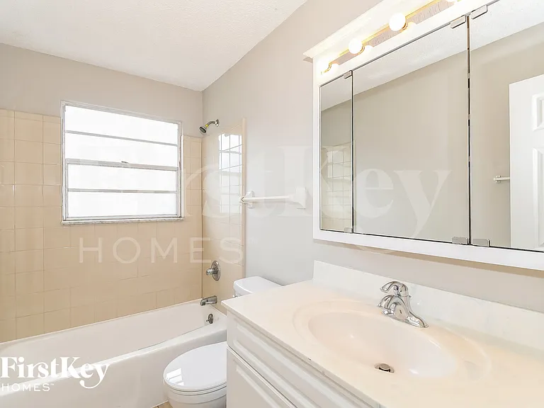 8102 Birds Foot Ln — Photo 14