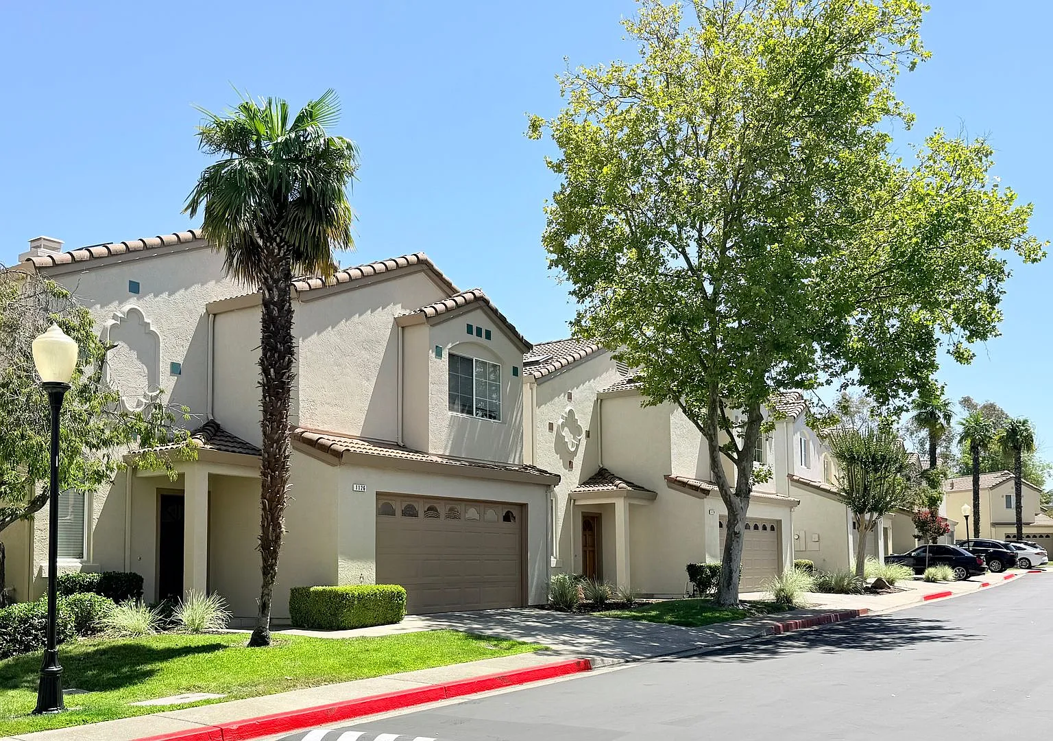 Move-in Ready, 3BD/2.5BA, Two-Story Townhome at Vista Pointe in San Ramon- Available NOW! — Photo 2