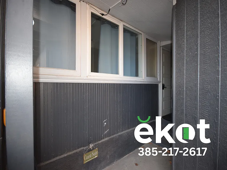 382 N Wall St — Photo 19
